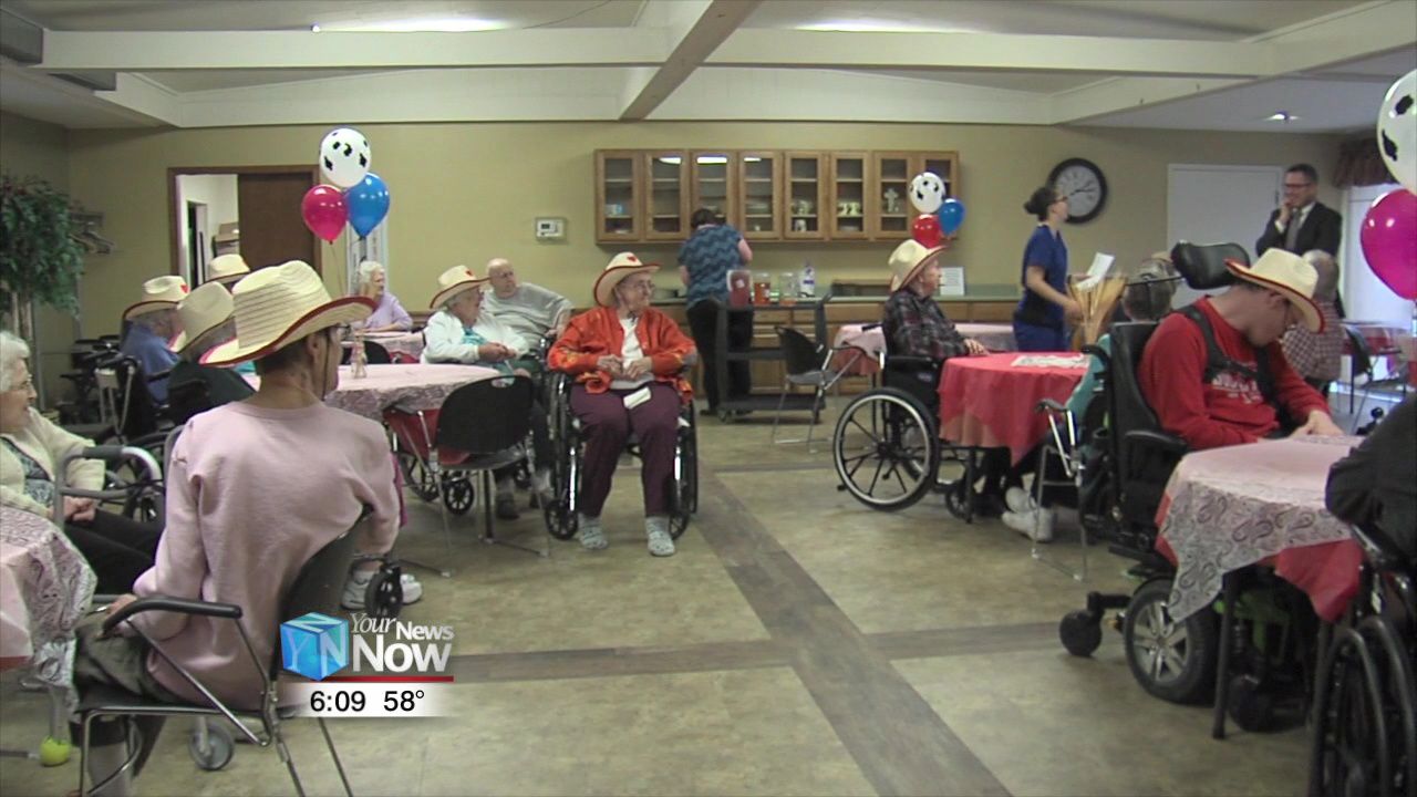 Celina man turns 104 2.jpg